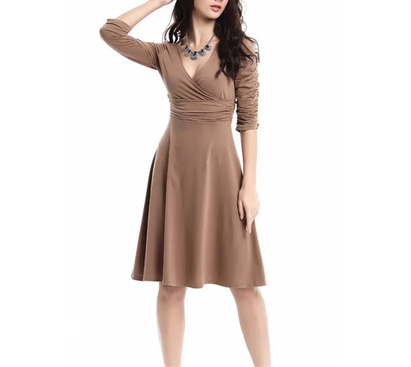Combination Price Hot Fashion professionals wear dresses with deep v-necks | Женская одежда