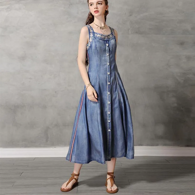

Free Shipping 2019 New Fashion Summer Embroidery Sleeveless Denim Dresses For Women Long mid-calf S-XL Vintage Dress With Pocket