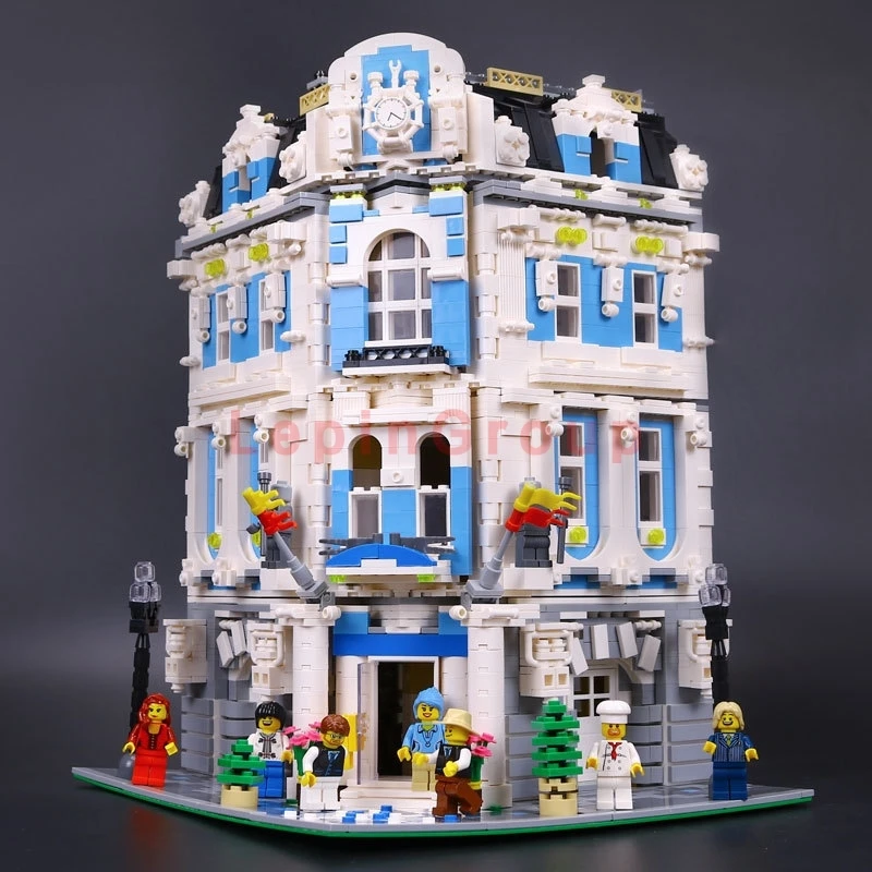 IN STOCK Free Shipping 15018 3196 PCS New MOC City Series The Sunshine Hotel Set Building Blocks Bricks legoings DIY Toys IN STOCK Free Shipping 15018 3196 PCS New MOC City Series The Sunshine Hotel Set Building Blocks Bricks legoings DIY Toys