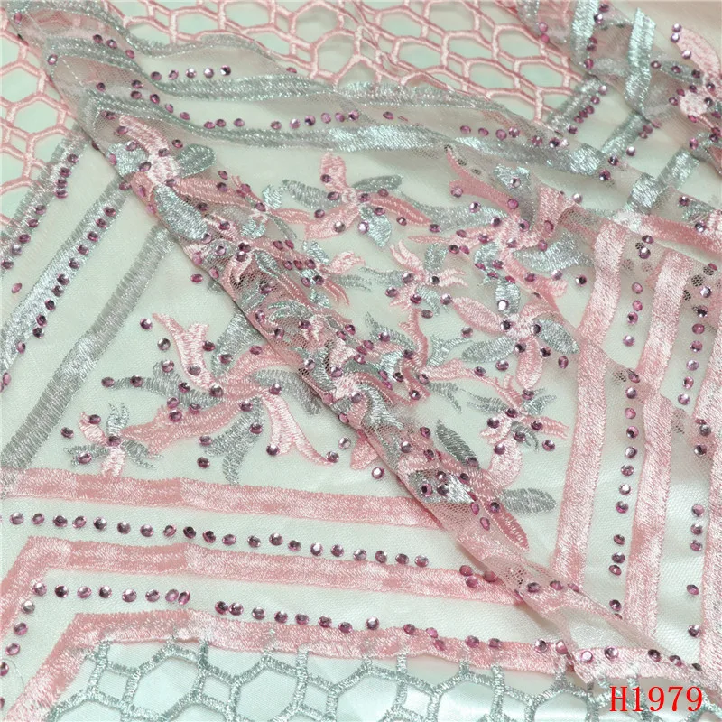 H1979 (2)