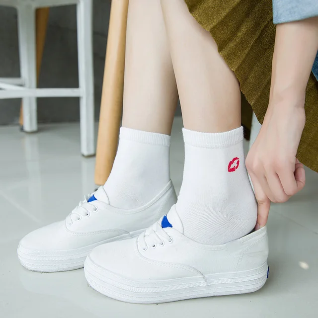 Korean Fashion Women Cotton Socks Ladies Chromatic Flame Lips 3d Printed Socks Teen Solid Color Black Gray White Novelty Socks Korean Fashion Women Cotton Socks Ladies Chromatic Flame Lips 3d Printed Socks Teen Solid Color Black Gray White Novelty Socks