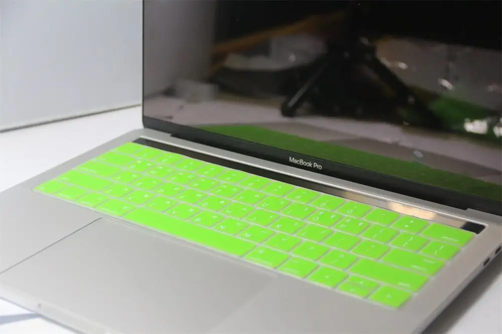 Корейский Язык силиконовый чехол для клавиатуры кожи для нового MacBook Pro с сенсорной панелью, 13, 15 дюймов, A1989 A1990& A1706 A1707 - Цвет: Зеленый