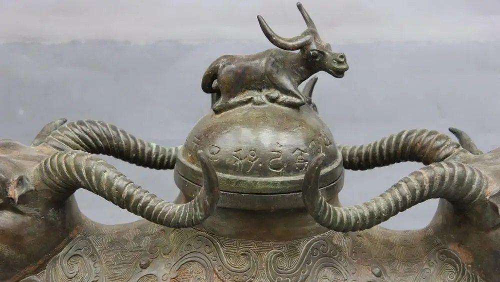 Китай(материк) бронзовая фигурка периода династии Медь бык рогатый скот корова, бык кувшин емкость для бутылок Глиняный Чайник 8,02
