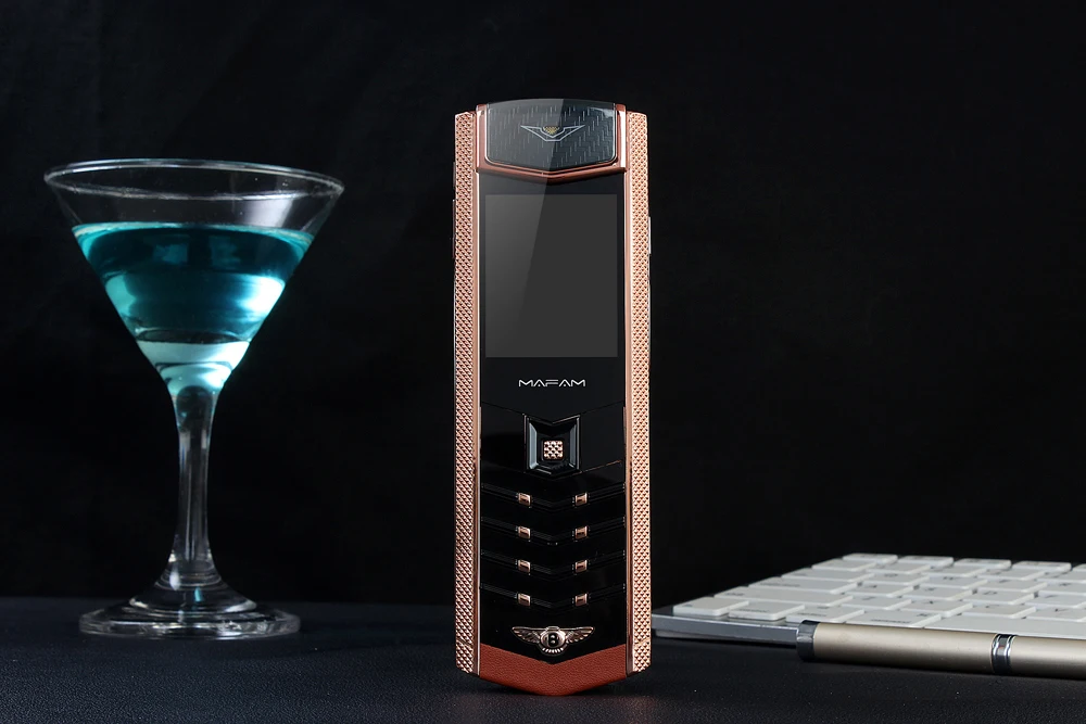 brown vertu