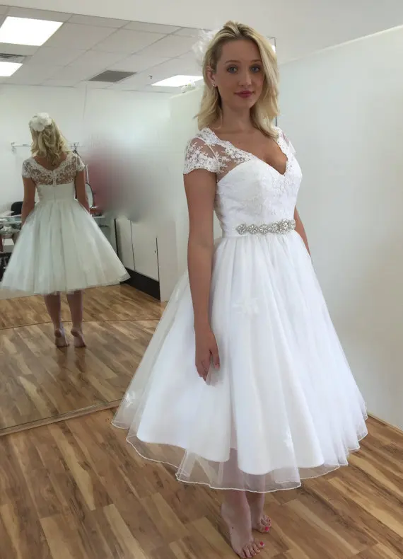 

Elegant Sexy Tea Length Lace Organza Cap Sleeve A Line Short Wedding Dresses Beach Bridal Gowns Robe De Mariee Brautkleider