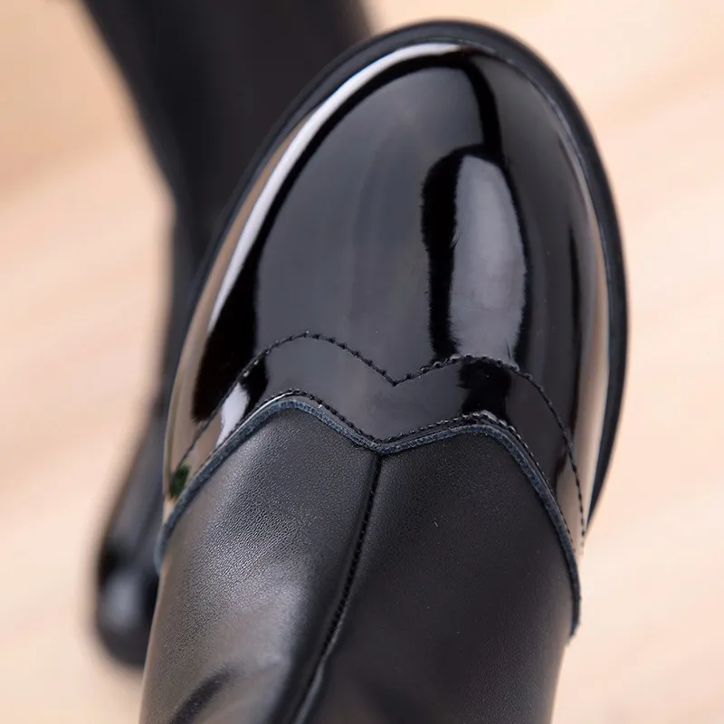 3368318922_2051832840