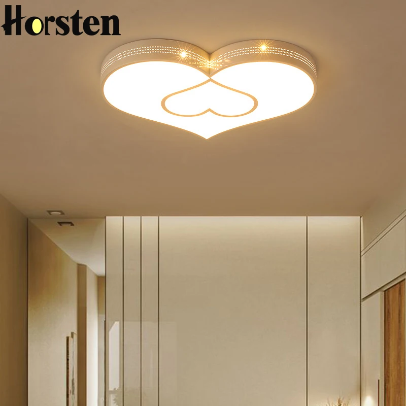 

Simple Modern Love Heart Ceiling Lights Iron Acrylic Ceiling Lamp For Baby Room Girls Room Children's Bedroom White Red Lighting
