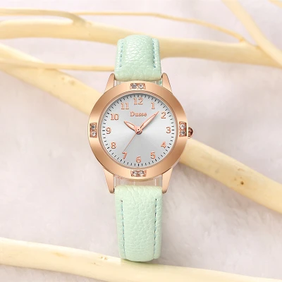 

Fashion casual atmosphere trend watch male student Korean version of the simple female watch quartz watch couple watch large and