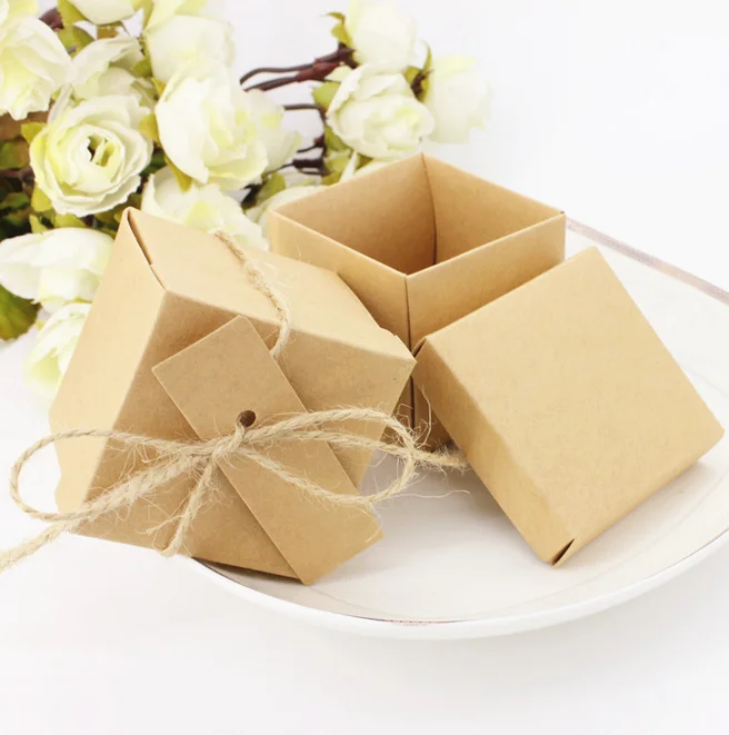 100 x Kraft Paper Square Wedding Favors Candy Boxes Paper Box Gifts Boxes Jewelry Storage Boxes+