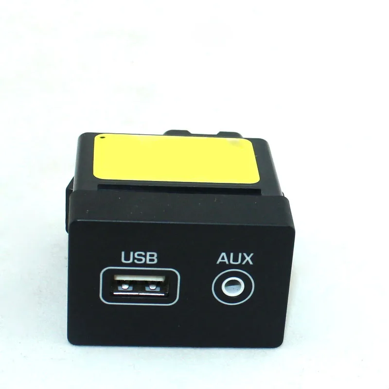 

For Hyundai IX25 C910 USB Reader iPod AUX Port Adapter Assy