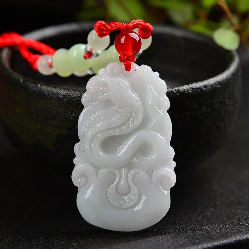 

Natural jadeite Chinese zodiac pendant Zodiac snake transshipment protective Jade pendant necklace pendant Send a certificate