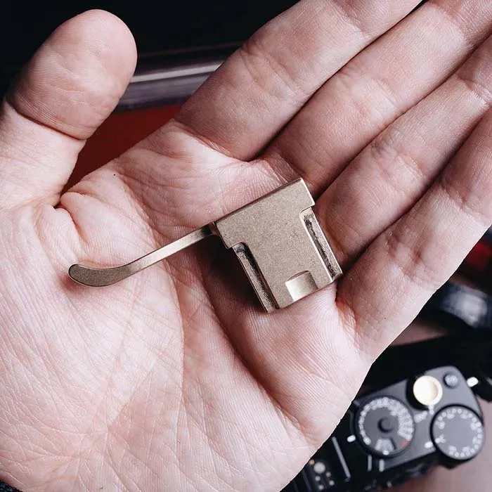 Brass Thumb Grip Thumb Rest Hot Shoe Cover For FujiFilm