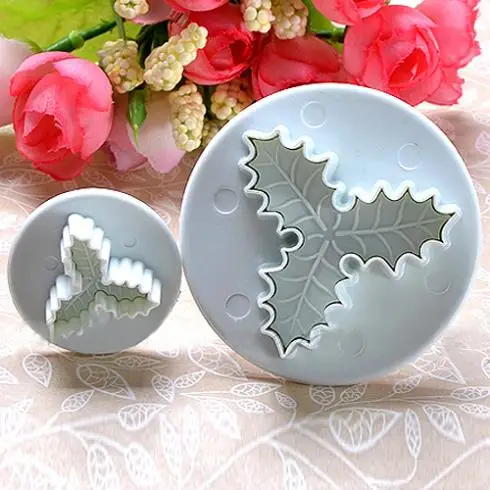 

2Pcs/Set Holly Leaf Cake tools Christmas Cake Decorating Tools Pastry tools Sugarcraft Fondant Decorating Plunger Cutters Mould