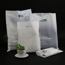 100 шт большие пластиковые пакеты с ручками праздничная подарочная сумка пакет белые сумки для одежды(заказ логотипа MOQ 500 шт сумки