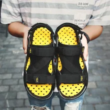 Ретро Для мужчин летние сандалии для прогулок дышащая Прохладный Пряжка Спортивная обувь мужской Stduents Путешествия Пляж Туфли без каблуков противоскользящие Камуфляжная обувь