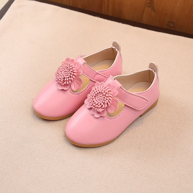 Girls shoes children princess shoes spring and autumn fashion flowers girls casual shoes soft bottom non-slip kids leather shoe Girls shoes children princess shoes spring and autumn fashion flowers girls casual shoes soft bottom non-slip kids leather shoe
