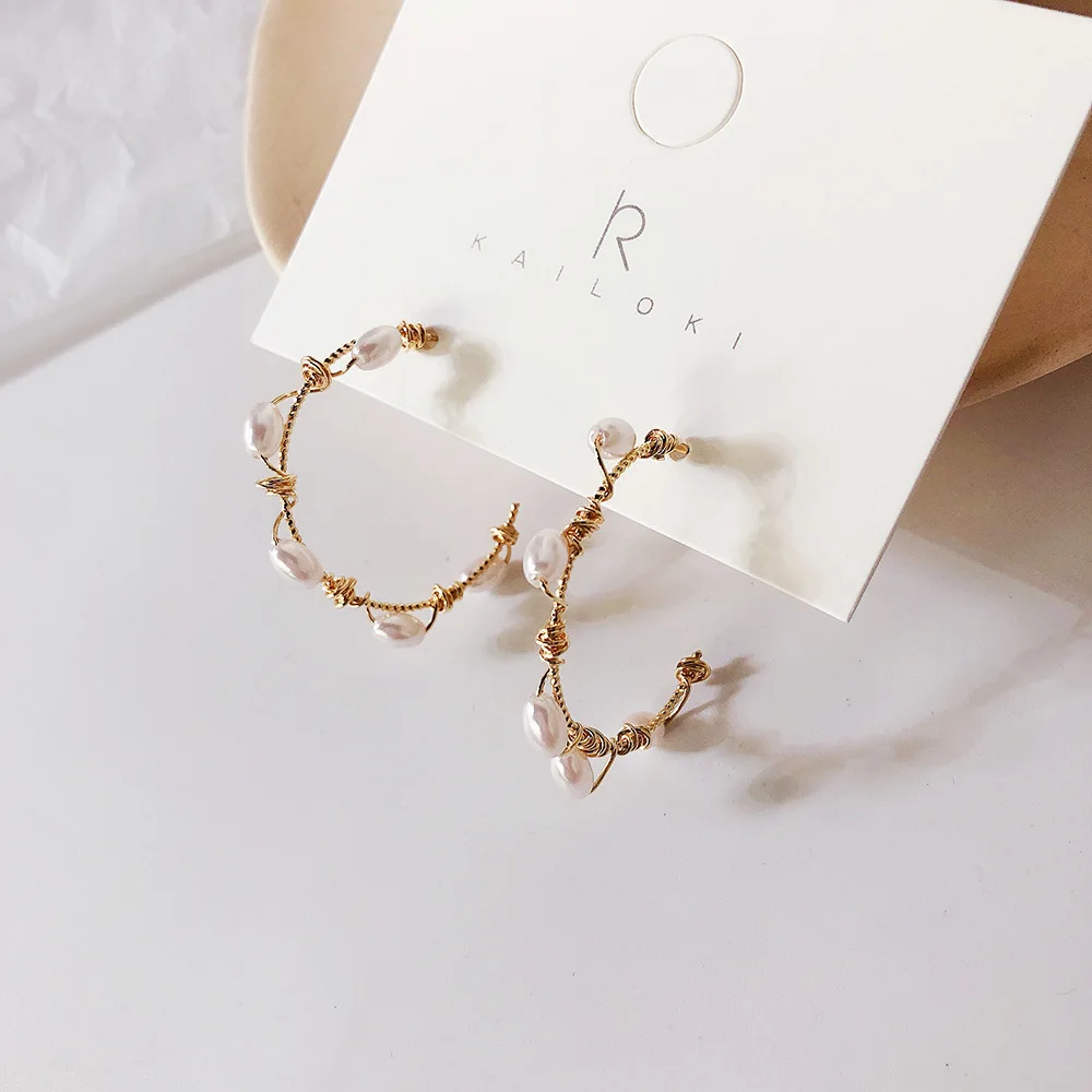 

New Korean Fashion Exaggerated Simulation Pearl Earrings Simple C Shape Exaggerated Metal C Shape Earrings Women's Jewelry Gift