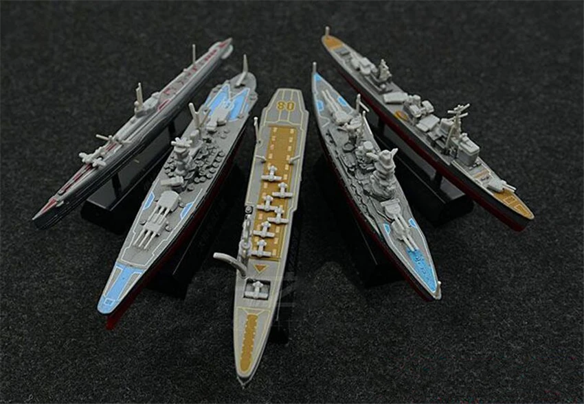 

8pcs/set 1/1600 scale 4D model assembled ship model Warship World War II Japanese Military Aircraft Carrier Assembling Model