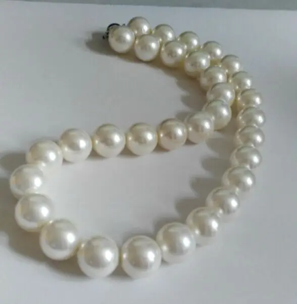 

genuine 12mm round white south seas pearl necklace 18inch s925 (9.13)