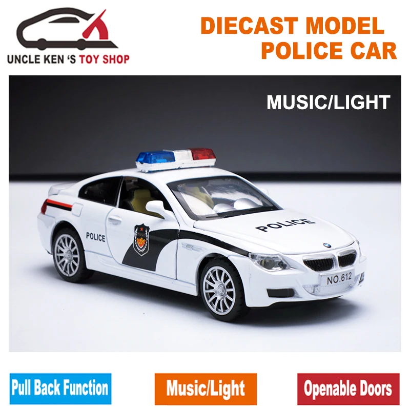 Comprar Coche modelo de policía a escala 1 32, coche de Metal, modelos de fundición, juguete de regalo para niño con puertas abiertas función de retroceso música
