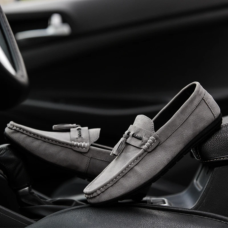 Men Leather Shoes Suede Loafers Shoes Breathable Soft Round Head Flat Slip-On Outdoor Moccasins Peas Casual Shoes Driving Shoes (20)