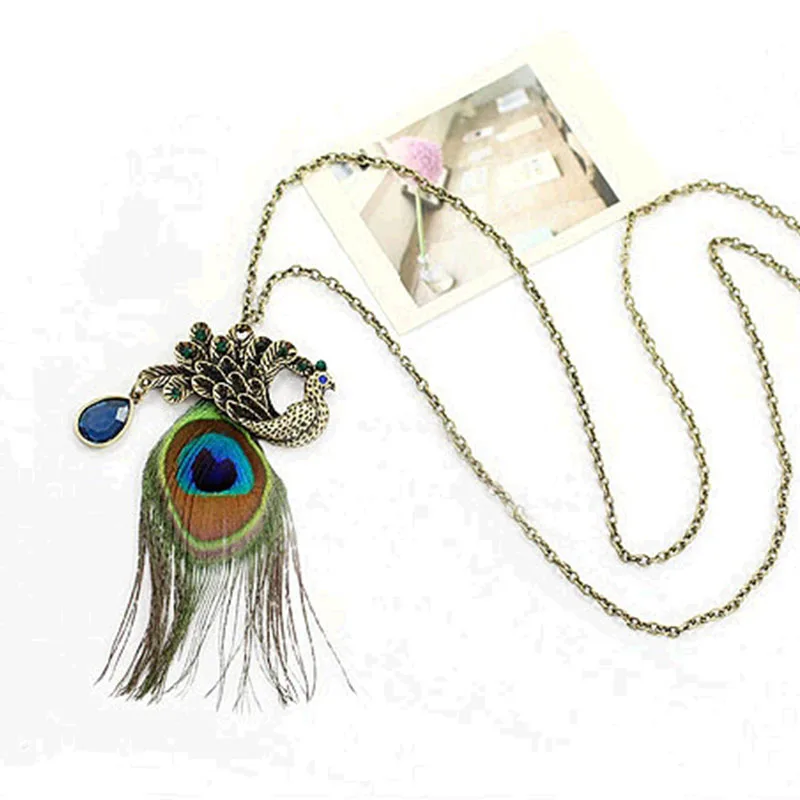 

Vivid Peacock Blue Crystal Real Peacock Feather Tail Golden Chain Boho Vintage Bronze Long Necklace for Women