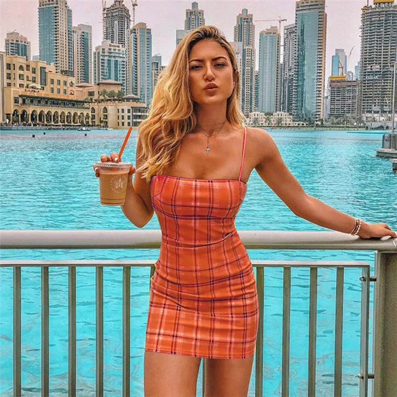 الصيف الشاطئ منقوشة كامي اللباس النساء 2019 مثير عادية البسيطة فستان الشمس غمد سليم فساتين قصيرة الرجعية Sukienki Vestido رداء فام الصيف الشاطئ منقوشة كامي اللباس النساء 2019 مثير عادية البسيطة فستان الشمس غمد سليم فساتين قصيرة الرجعية Sukienki Vestido رداء فام