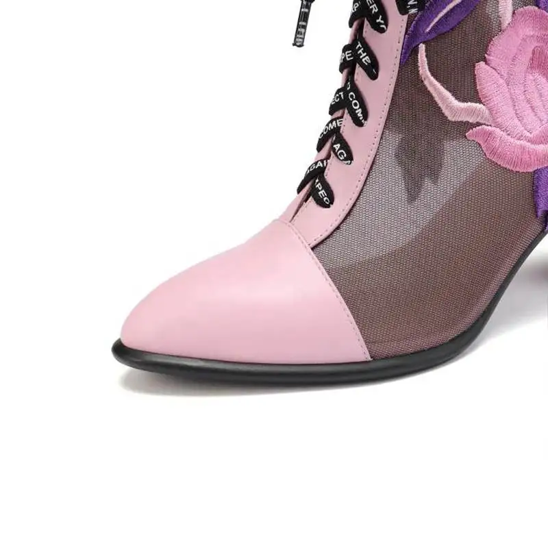 REAVE CAT/женские сетчатые ботинки с вырезами; ботильоны с цветочной вышивкой; ботинки на блочном каблуке с острым носком на молнии; летние ботинки