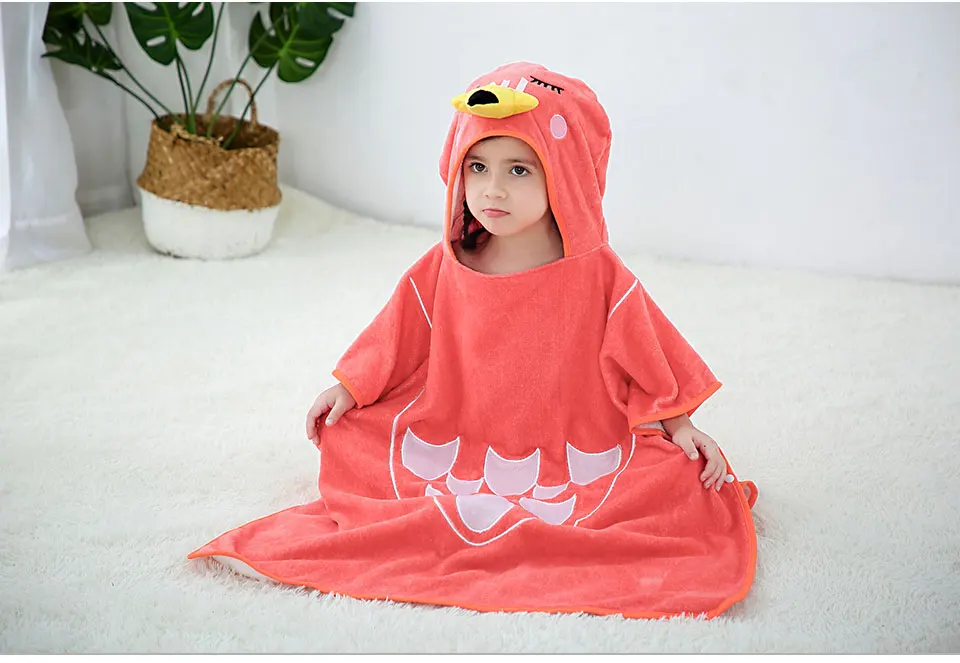 MICHLEY детские халаты для девочек с капюшоном летние пижамы для мальчиков красный Фламинго мультфильм дышащий укороченный ворс материал