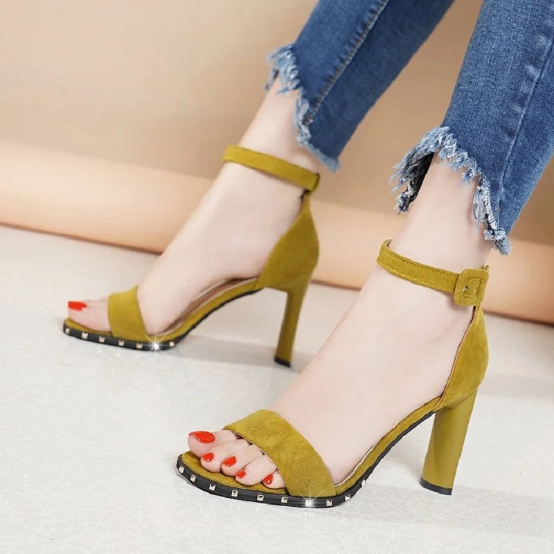 2019 summer new suede thick with a word with sandals women's high heels