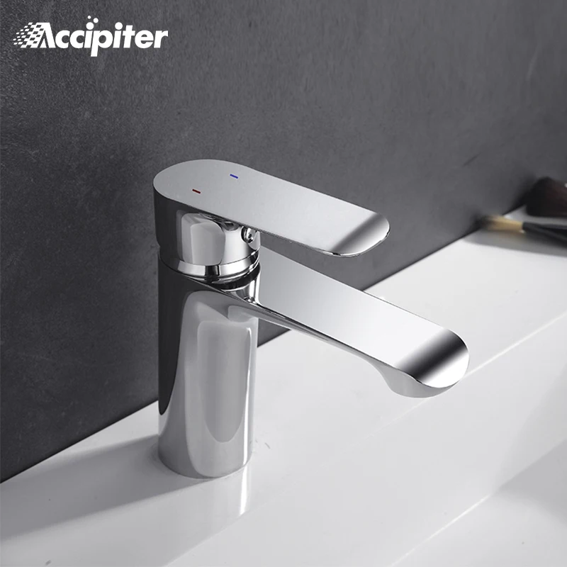 الحمام صنبور الطابق الخيالة حوض خلاط صنبور الكروم صنبور مصرف الغرور الساخن الماء البارد صنبور الأبيض اللوحة الحنفية صنبور