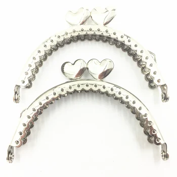 

1Pc Kiss Clasp Clutch Handbag Coins Purse DIY Handle Silver Tone Ruffled Hearts Head Metal Arch Frame Making 85mm