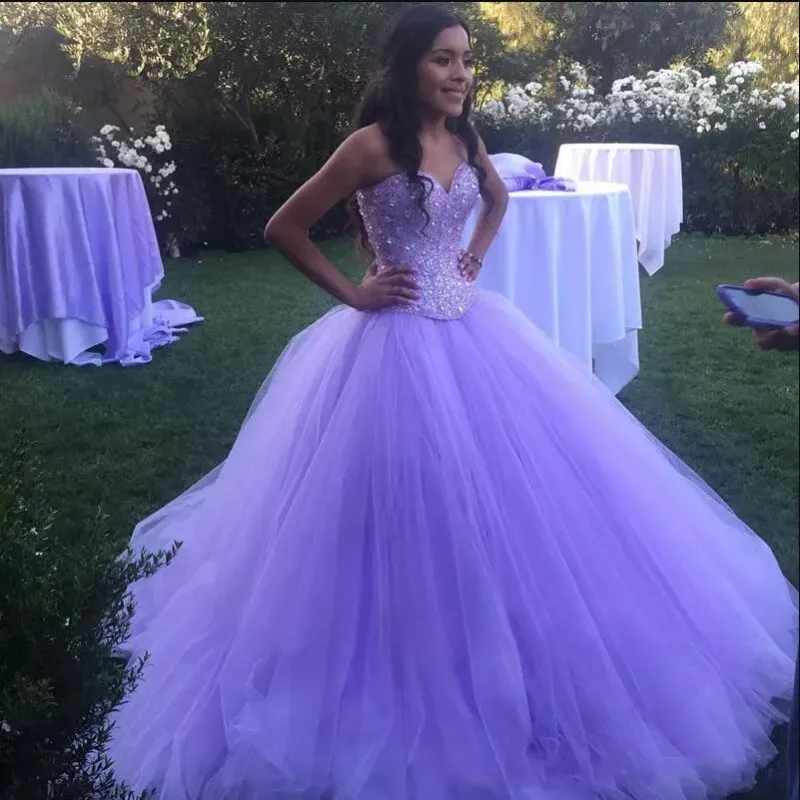 

Quinceanera Dresses Ball Gown Long Beaded Crystals Sweetheart Lavender 15 Year Vestidos De 15 Anos sweet 16 dresses 2019