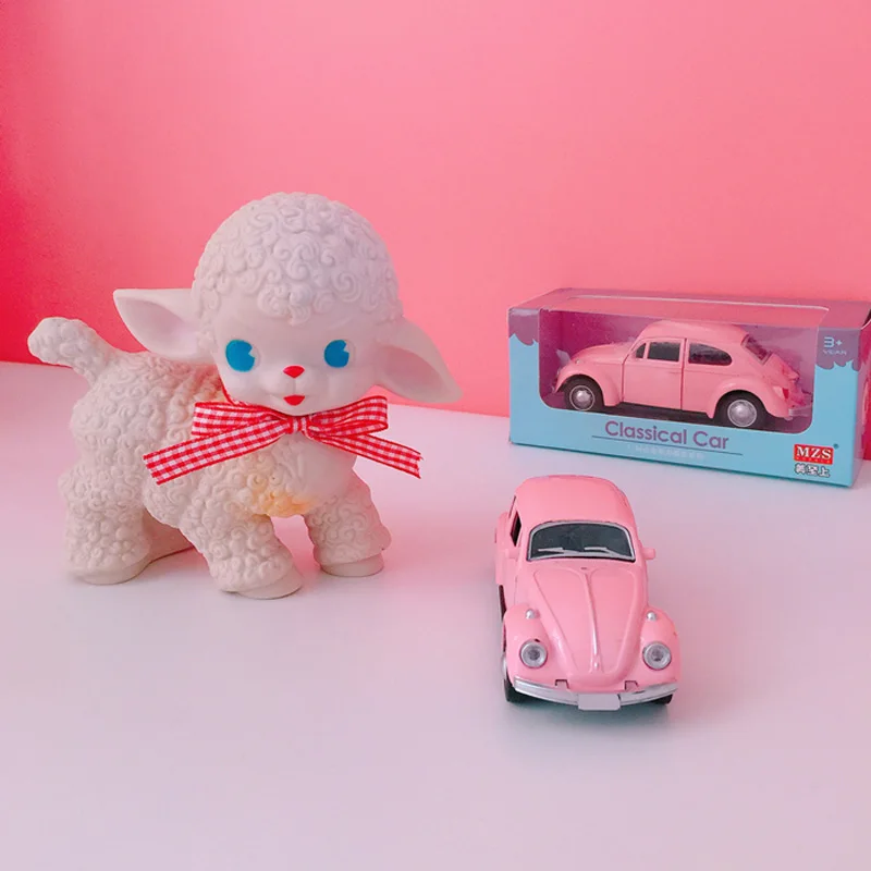 Vintage Miniature Girl's Lovely Pink Beetle Vintage Room Set Pieces For Shooting Props For Home Decoration Accessories For Kids Vintage Miniature Girl's Lovely Pink Beetle Vintage Room Set Pieces For Shooting Props For Home Decoration Accessories For Kids