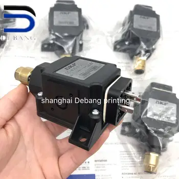 

2PCS SKF DS-W20-4-S1 0.2500.1053/03 sensor de carretera de aceite dedicado a la prensa