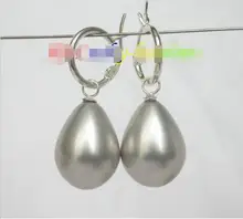 ENVÍO LIBRE>>>> CALIENTE venta nuevo Estilo AAA Cuelga Los 15*20mm goteo Gris mar shell perlas pendiente 925 Lazo de plata j8506