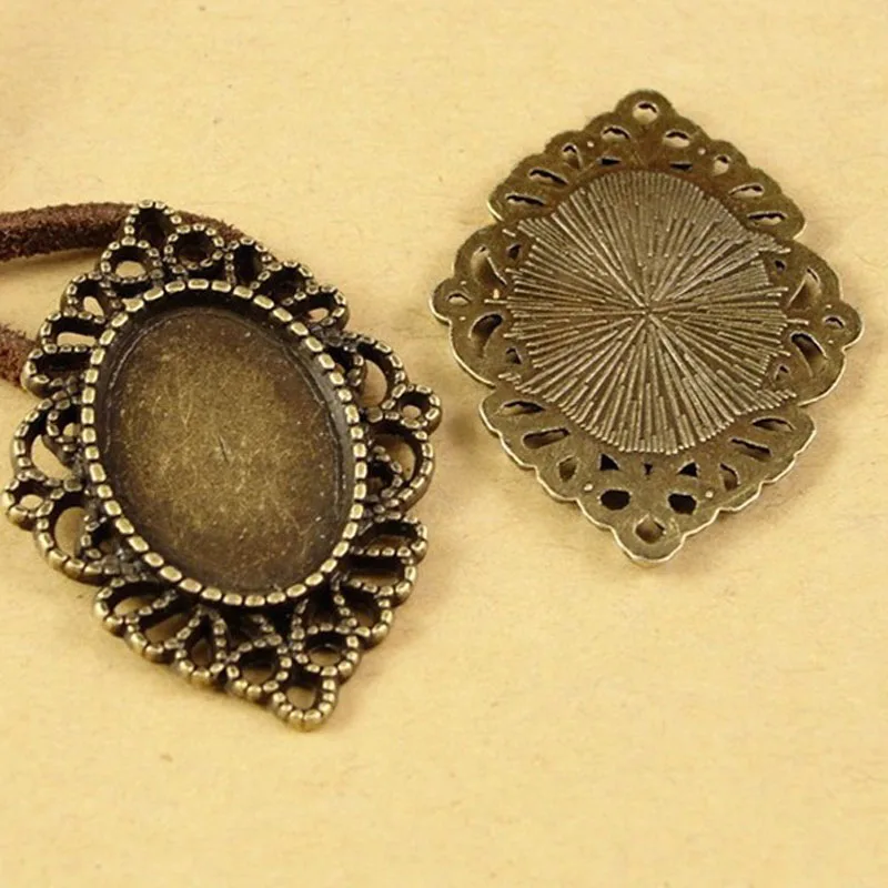 

25pcs 32*24.5MM Fit 18*13MM Antique oval cameo setting cabochon stamping blank pendants Bronze DIY handmade jewelry wholesale