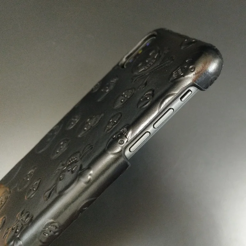 Solque Real Genuine Leather Case For iPhone X 10 Cell Phone Luxury Leather 3D Skull Ultra Slim Hard Cover for iPhoneX Cases