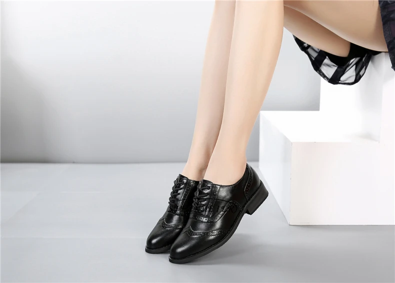 Дизайнерские винтажные черные туфли из натуральной кожи на плоской подошве; женские туфли-оксфорды ручной работы с кисточками; коллекция года; сезон весна; большие размеры США 10