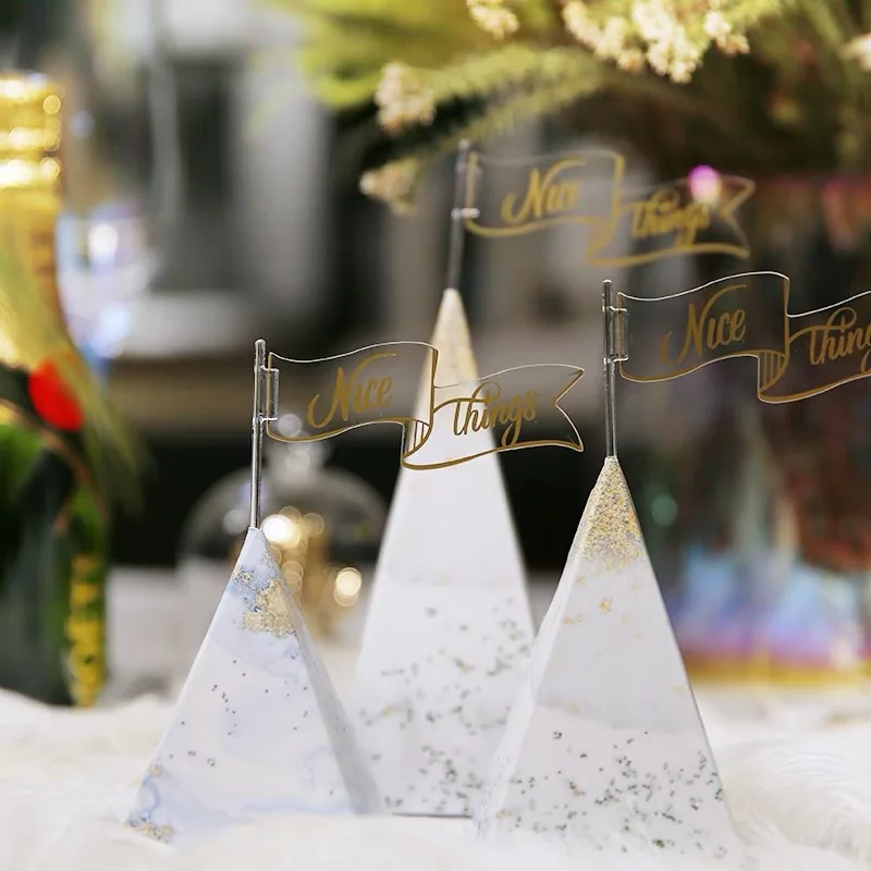 

50pcs New White Triangular Pyramid Candy Box with PVC toppers Wedding Favors Christmas Birthday Party decor supplies Gift Box