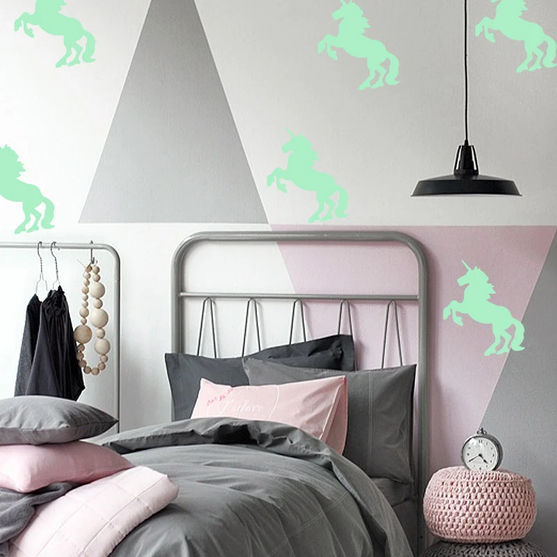 Cartoon Unicorn Luminous Wall Sticker DIY Removable Fluorescent Vinyl Decals Home Bedroom Decor Glow In the Dark Poster