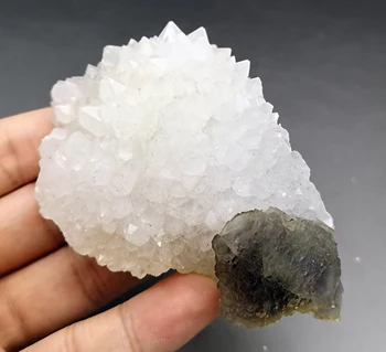 

165g Natural fluorite mineral crystal specimen stones and crystals quartz crystals from china