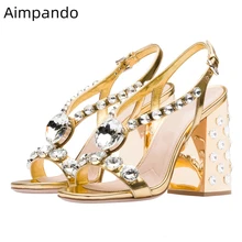 Роскошные золотистые сандалии из лакированной кожи с бриллиантами; женская обувь на массивном каблуке с открытым носком и кристаллами; модная летняя женская обувь года
