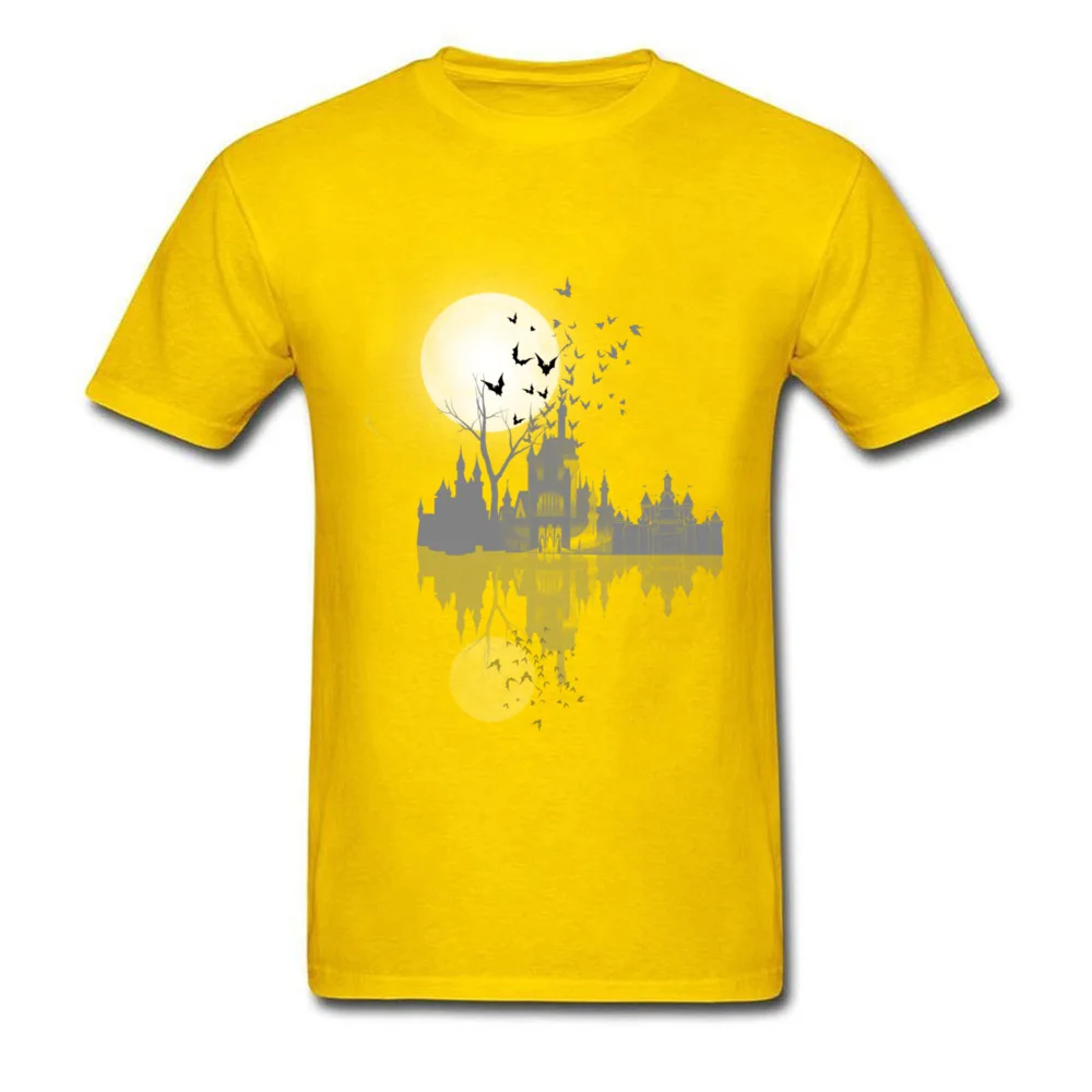 Castle under the moon_yellow