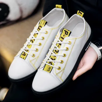 

2020 Men Vulcanized Shoes Casual Lace-up Flat Shoes Round Toe Comfortable White Sneakers Men Male Black Shoes Sapatillas Hombre
