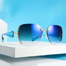 2019 New Rimless Goggle Diamond Side Gradient Sunglasses Women Retro Sun Glasses Vintage Eyeglasses 