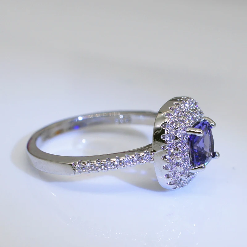 9143504307_1492657371