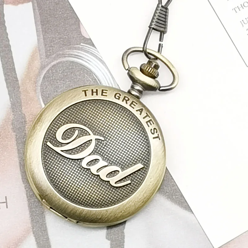 

Drop Shipping Vintage Fashion Men Quartz Pocket Watch With Chain The Greatest Fob Watch Necklace Pendent For Grandpa Dad Gift