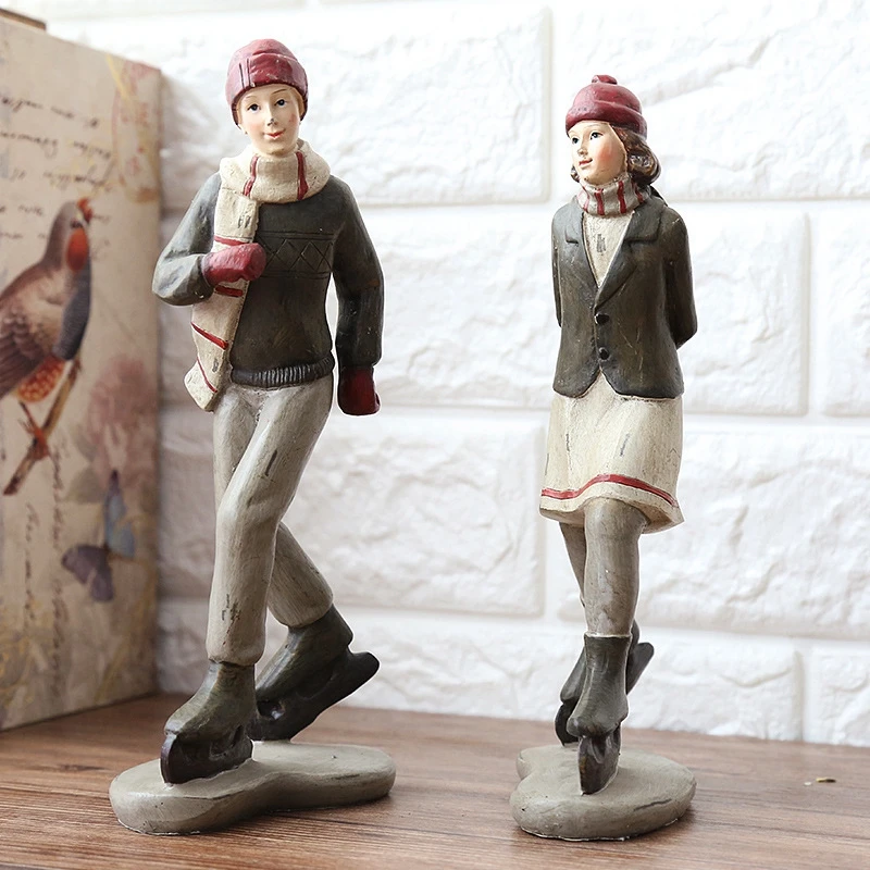 Jeu De 4 Miniatures De Ski En Bois Et Métal - Décoration Chalet, Maison De Poupée Ou Paysage D'Hiver