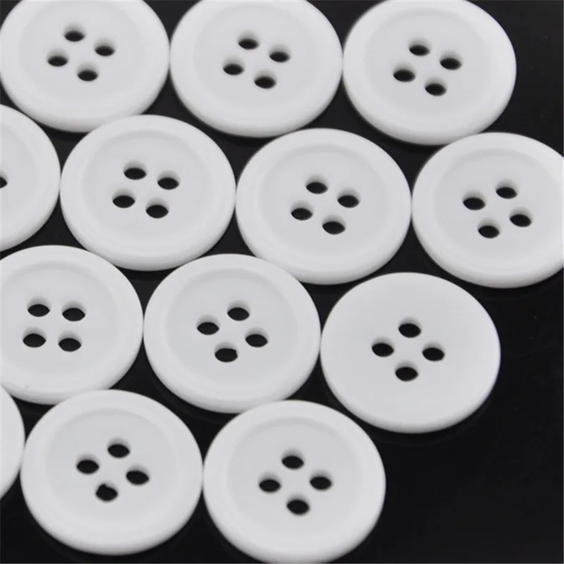 100pcs 15mm White Plastic Round Button 4 Holes DIY Craft Sewing PT126